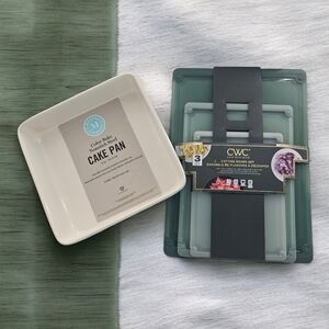 Cutting Board Set and Cake Pan